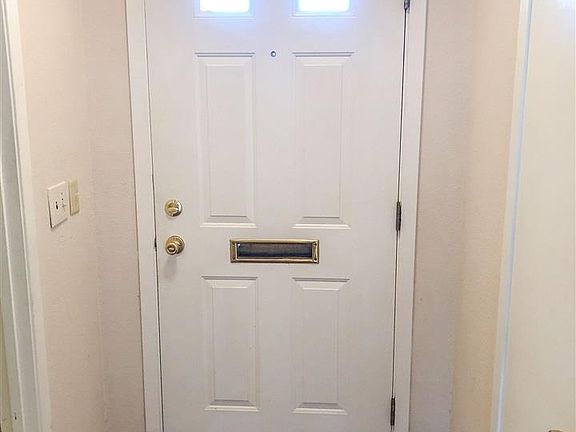 3rd image of 1621 Aldrich Ave