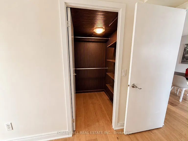 208 Queens Quay W #912 — Photo 16