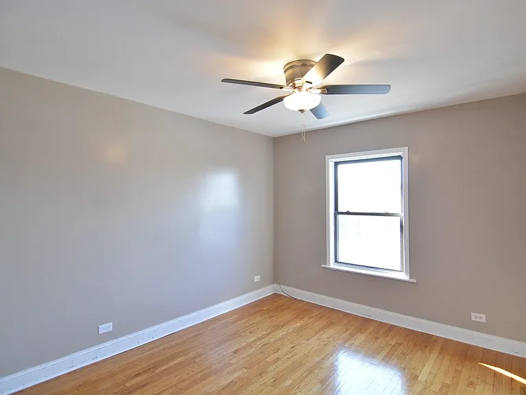 3241 N Damen Ave #4 — Photo 9