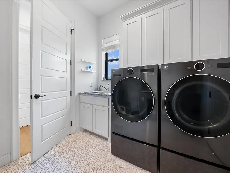 7108 Calypso Ln — Photo 31
