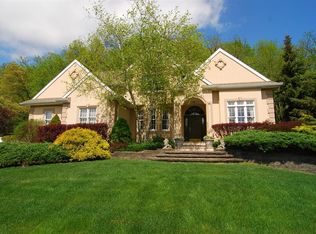23 Fiddlers Way, Lafayette, NJ 07848