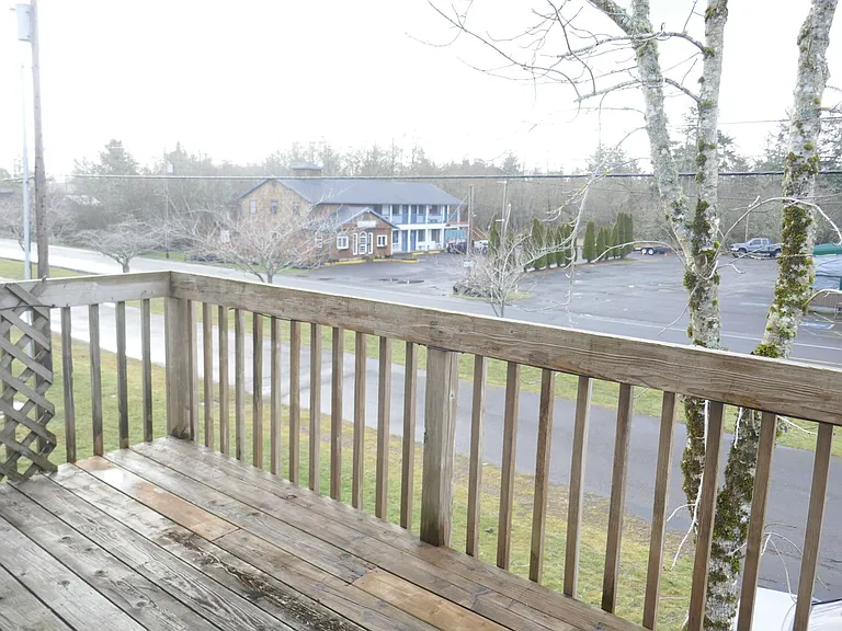 516 Jetty St, Hammond, OR 97121 — Photo 11