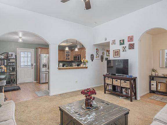 4th image of 682 Tanglewood Rd