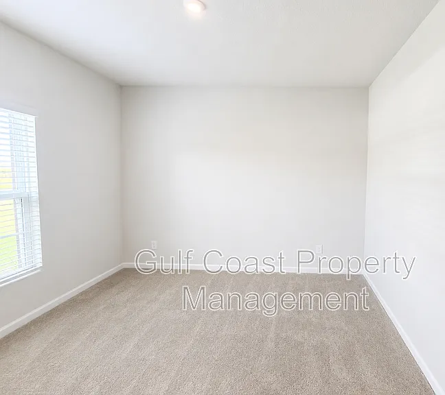 810 172nd Ct E — Photo 11