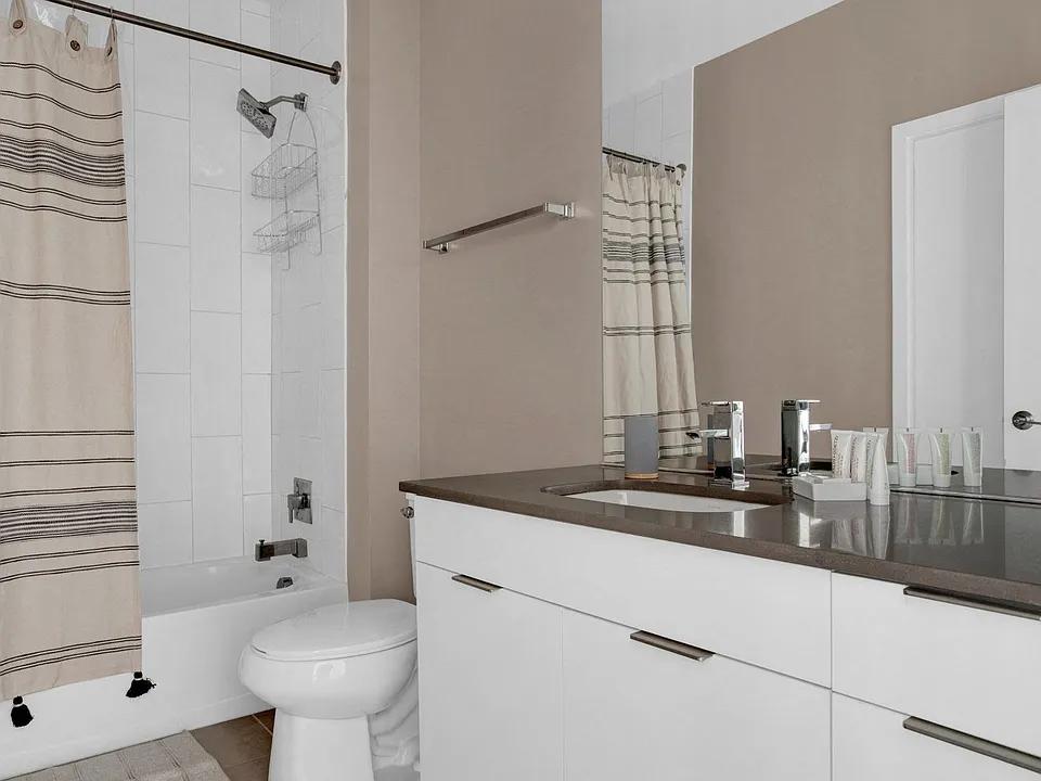 Bathroom (staged)