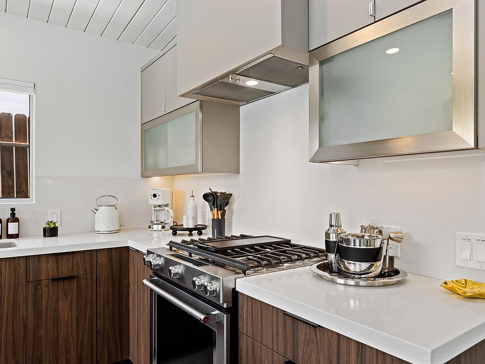 Kitchen Stove