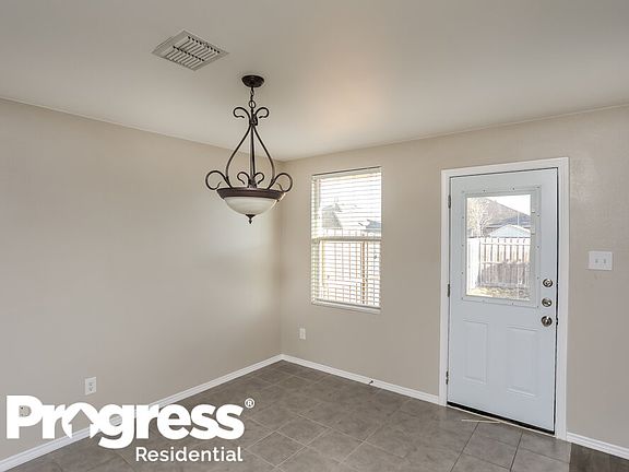 5th image of 3004 Meadow Bluff Dr