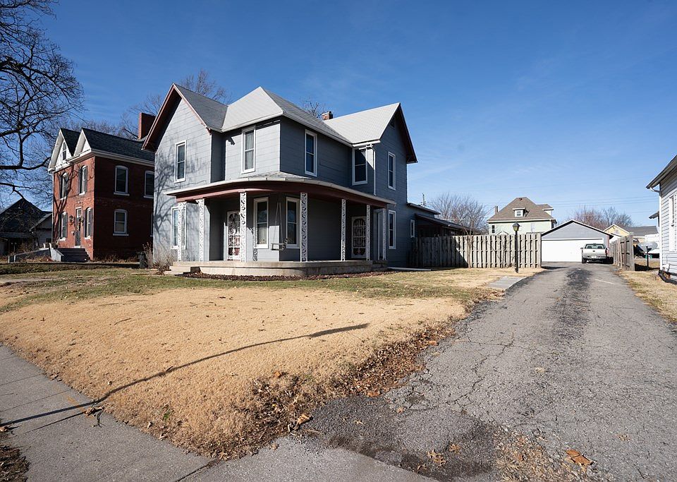 733 W Rollins St, Moberly, MO 65270 Zillow