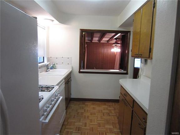 5th image of 7116 Leona St