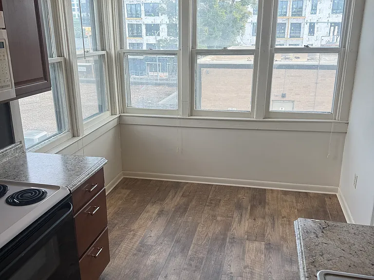 111 N 38th Ave #2 — Photo 4