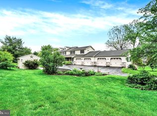 440 Greenfield St, Manchester, PA 17345