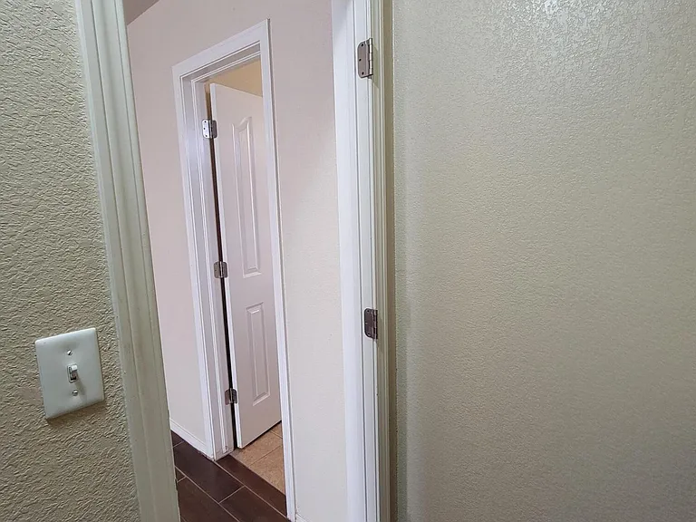 14211 Otter Point Dr — Photo 25