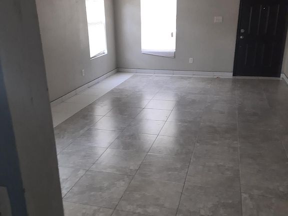 5th image of 3212 Blackburn Dr