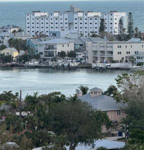 8470 W Gulf Blvd APT 515, Treasure Island, FL, 33706