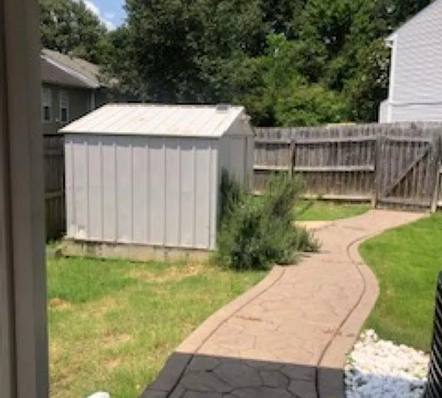 1557 Applegate Ln — Photo 4