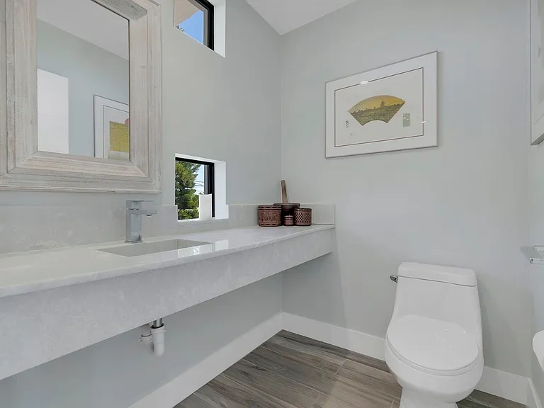 273 W Seaview Dr — Photo 31