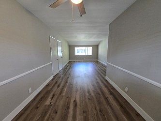 5th image of 4468 Murietta Ave APT 6