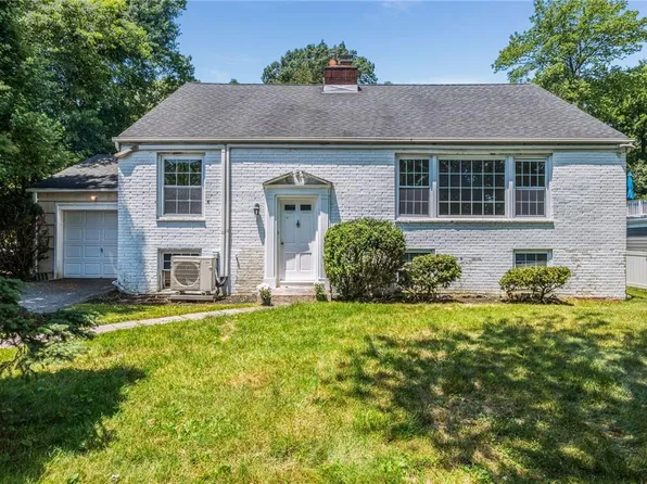 26 Winthrop Lane, Scarsdale, NY 10583