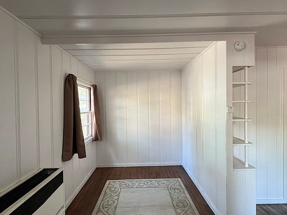 4th image of 3660 Birch Ave