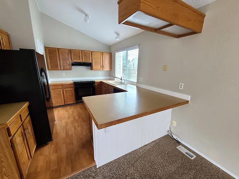 8260 Miller Ct — Photo 10