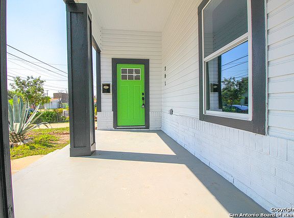 4th image of 301 Furnish Ave