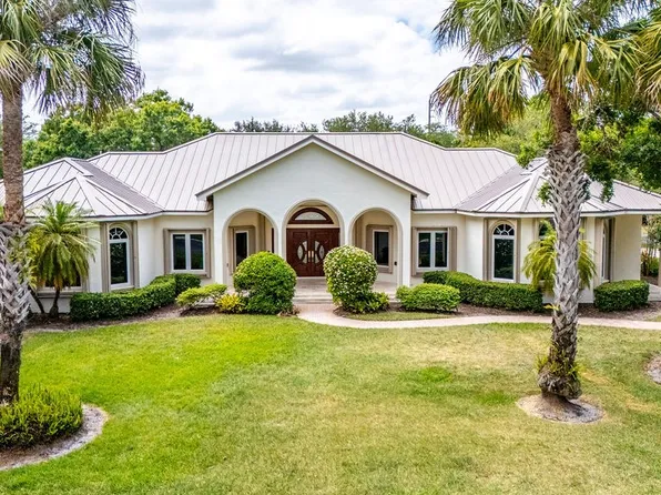 1765 E Rosewood Ct, Vero Beach, FL 32966
