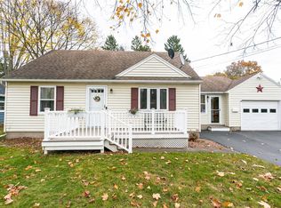 6 Kuebler Dr, Rochester, NY 14624