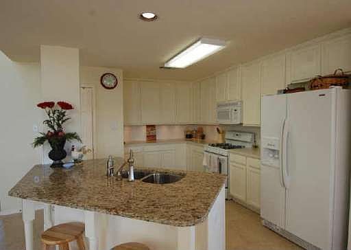 5th image of 1208 Logan Dr