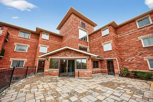 1 Quail Cres #211 Photo 1
