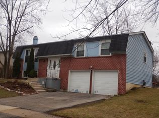 427 Devon Ln, Bolingbrook, IL 60440