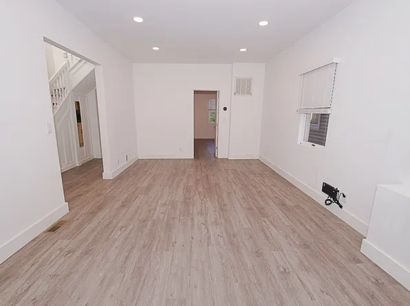 34 Hilliard Avenue image 13 of 33