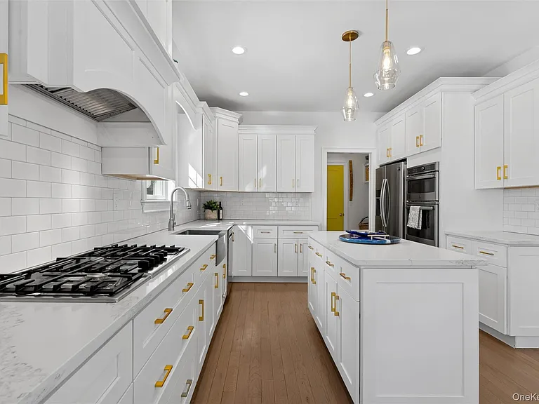 1510 Maple Ln — Photo 10