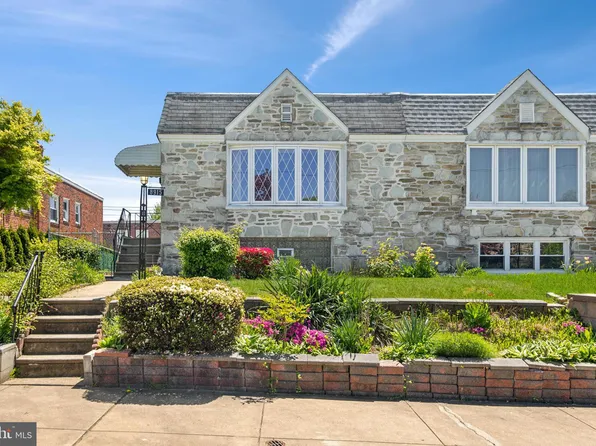 8915 Revere St, Philadelphia, PA 19152