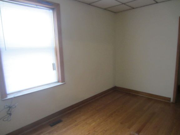 4th image of 5740 S Archer Ave APT 102