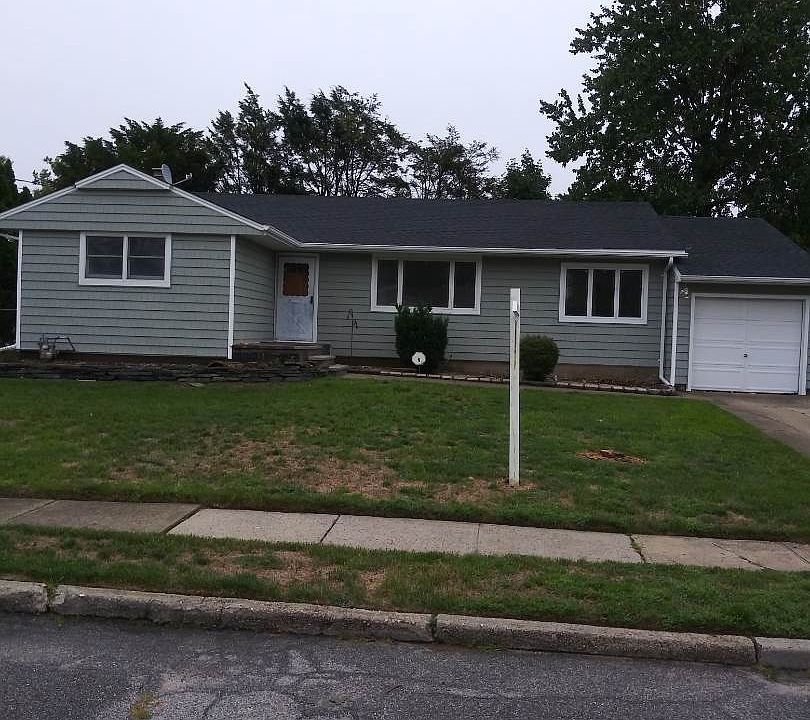 1st image of 1904 Lincoln Ave