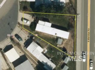 24 Rose Cir, Meridian, ID 83642