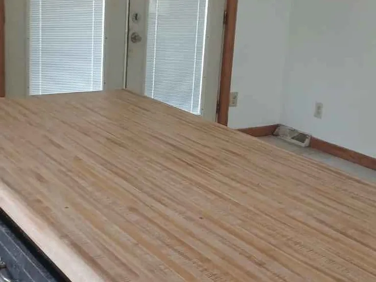1012 Kelsey Ave — Photo 6