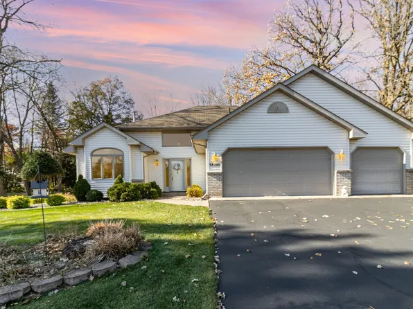 38280 Great Oaks Ct, North Branch, MN 55056