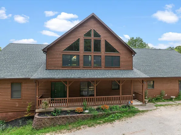 20699 Lancashire Lake Dr, Marthasville, MO 63357