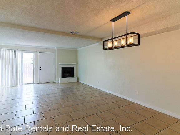 3rd image of 25180 E 5th St #178