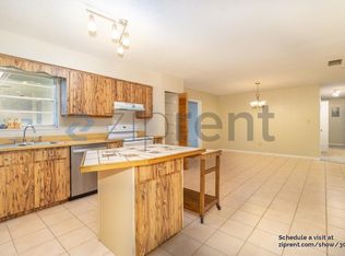 3631 NW 19th St, Gainesville, FL 32605