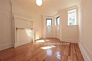 Rented by R New York