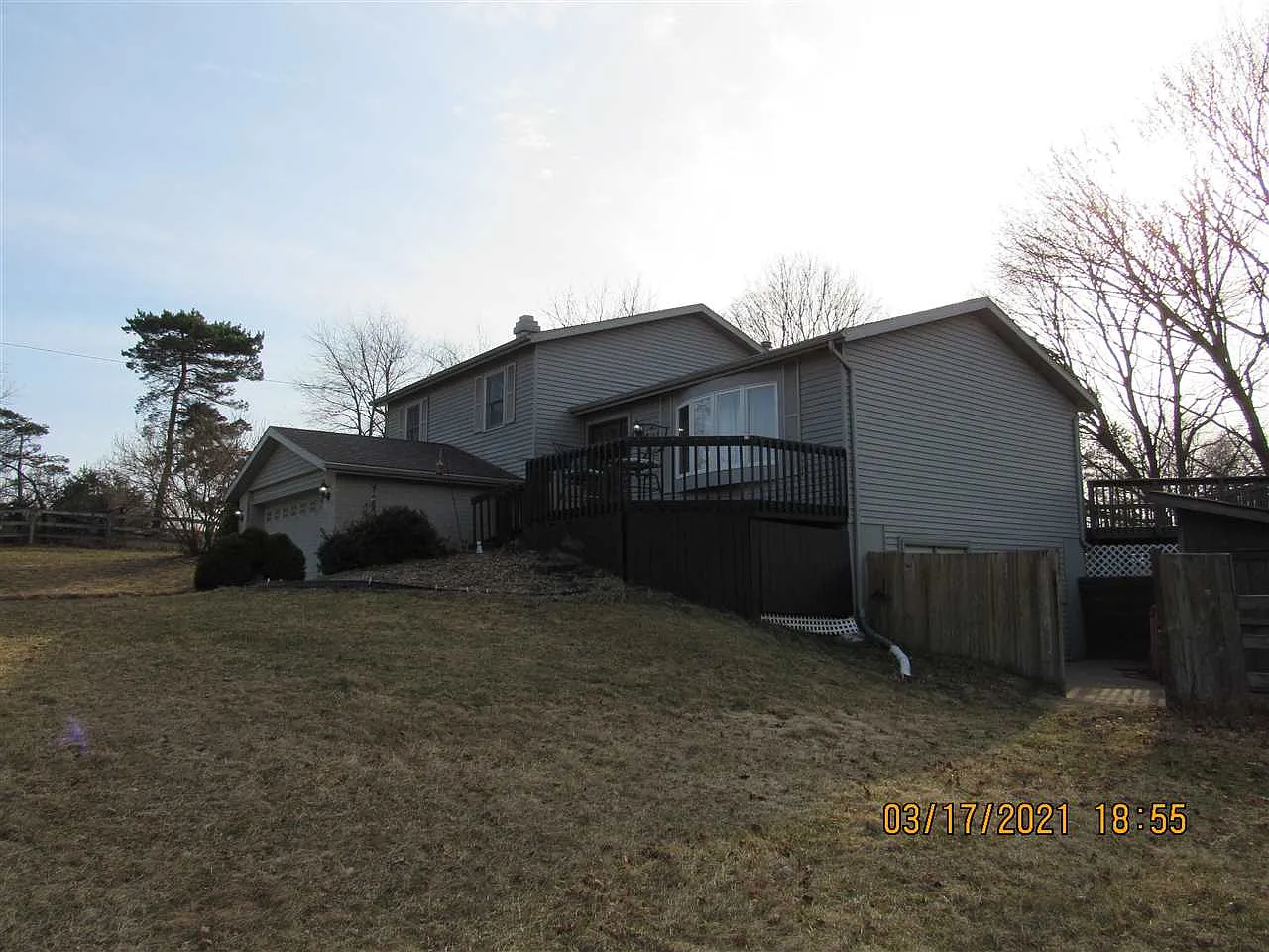 8250 Wolf Lake Rd photo 1