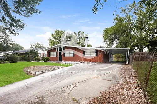 2410 Broadmoor Dr Photo 1