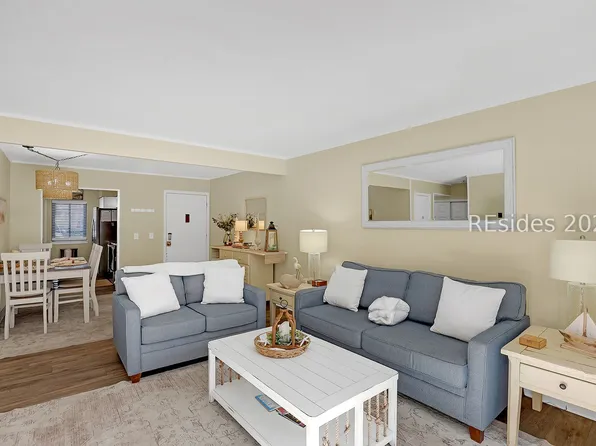 25 Deallyon Ave APT 103, Hilton Head Island, SC 29928