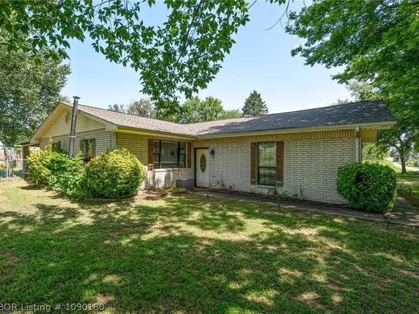 2306 Pevehouse Rd, Van Buren, AR 72956