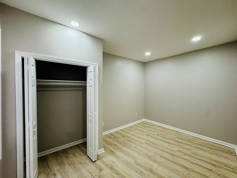 53-55 Henry St #57 — Photo 27