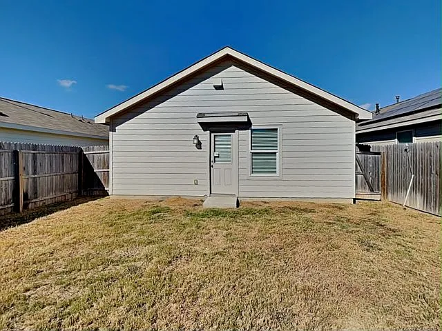4602 Calaveras Crk — Photo 3