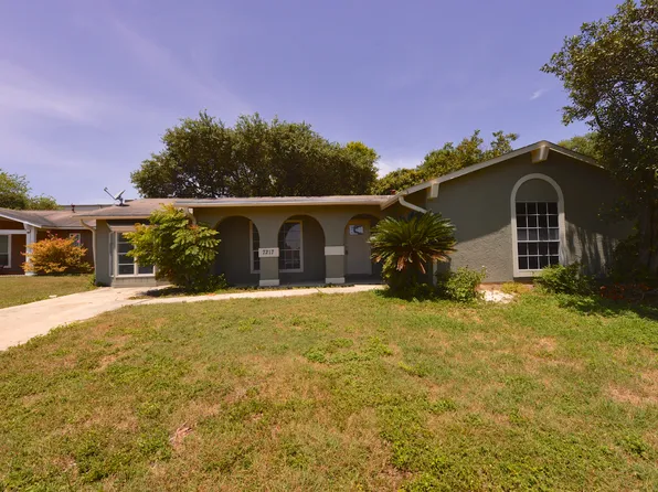 7217 Leading Oaks St, Live Oak, TX 78233