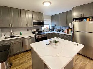 25-20 48th St #21, Astoria, NY 11103